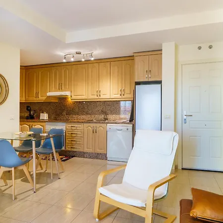 Tatil Evi Cozy Canadas Flat - Terrace & Pool