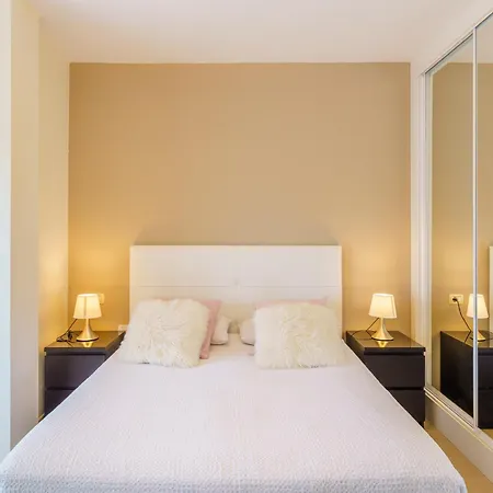 Cozy Canadas Flat - Terrace & Pool Apartment