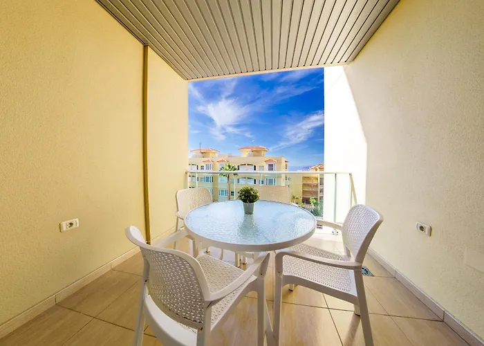 Cozy Canadas Flat - Terrace & Pool