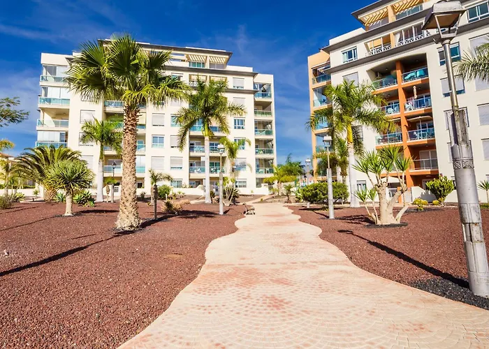 Cozy Canadas Flat - Terrace & Pool 圣米格尔德阿沃纳